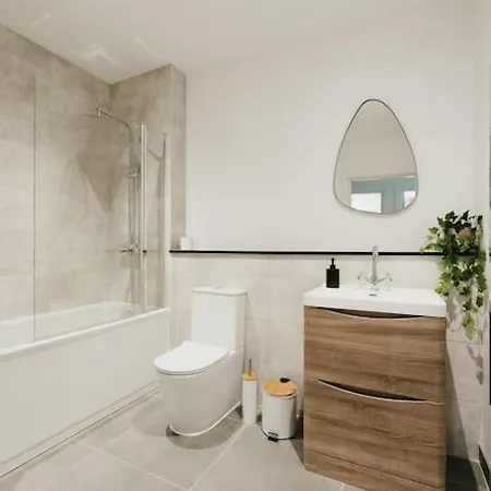 Dawn House - Wyndale Living -Bham Jq 3Br Townhouse Villa Birmingham Exterior photo