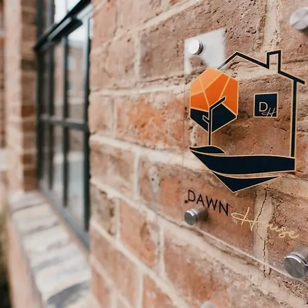 Dawn House - Wyndale Living -Bham Jq 3Br Townhouse Villa Birmingham Exterior photo