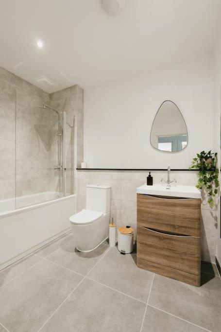 Vakantiehuis Dawn House - Wyndale Living -bham Jq 3br Townhouse