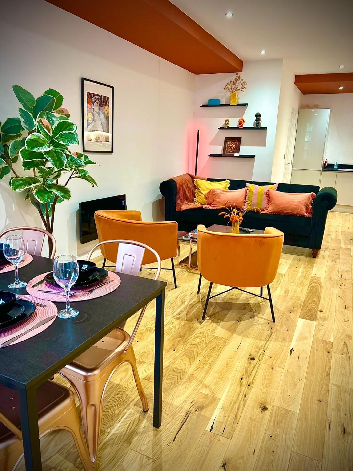 Dawn House - Wyndale Living -bham Jq 3br Townhouse Holiday home Birmingham